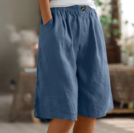 Chris – loose shorts