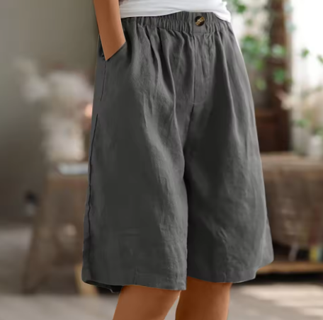 Chris – loose shorts