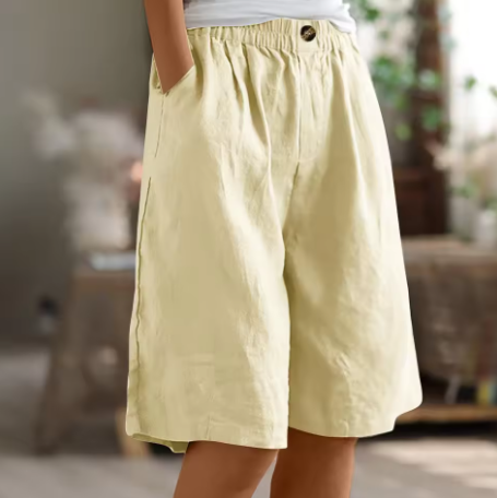 Chris – loose shorts